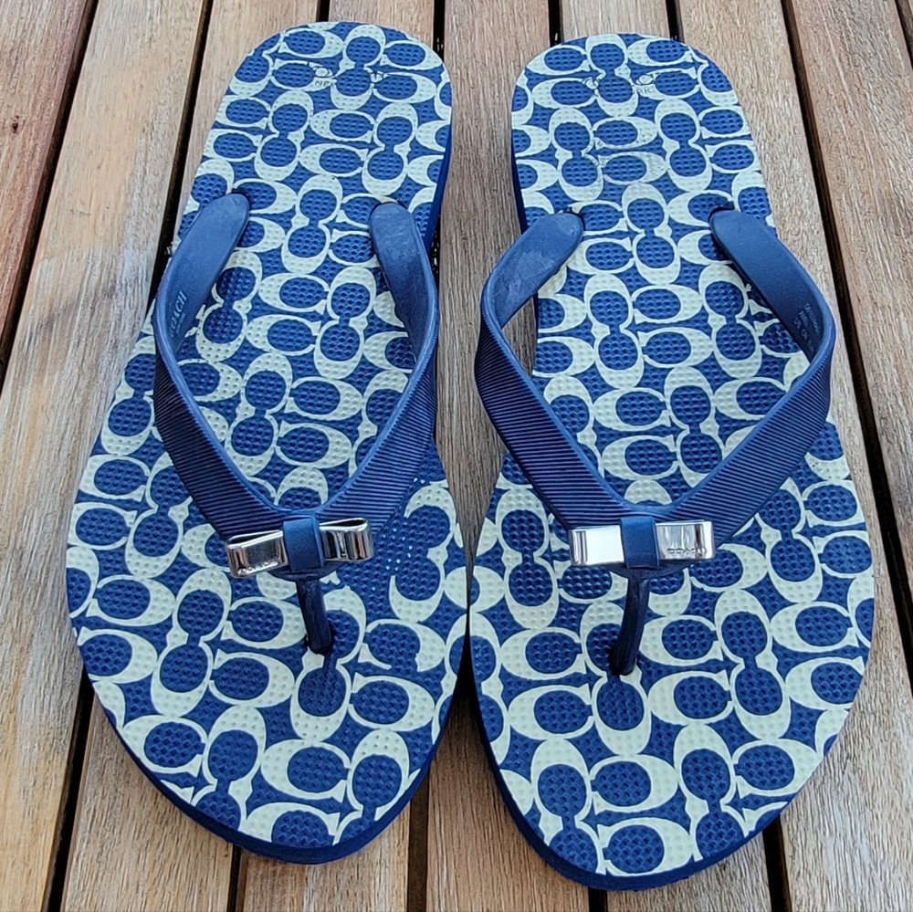 Coach Amel blue and beige signature flip flops size 38 European  (7-8)